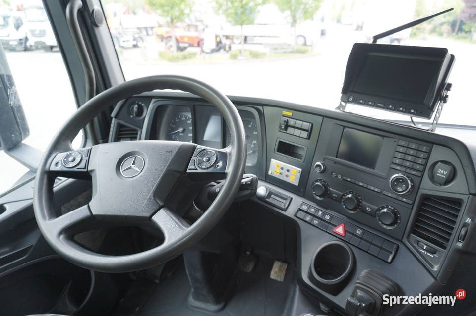 MercedesBenz Arocs 2636 64 100 HIAB XHiduo biały małopolskie Kraków sprzedam