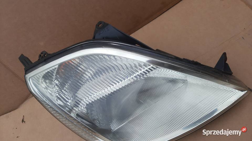 LAMPA PRAWA FORD FIESTA 0208 PRAWY PRZÓD Motoryzacja Dębno