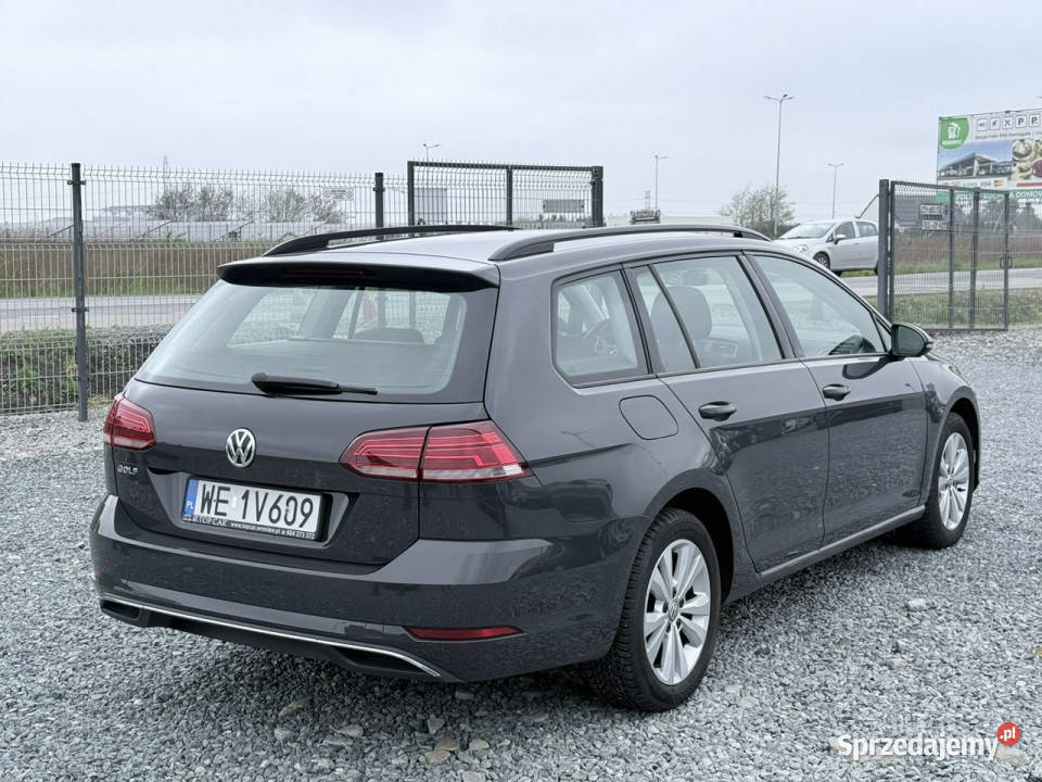 Volkswagen Golf Variant 16 TDi Comfortline 2020r światła do jazdy dziennej Volkswagen Wojkowice