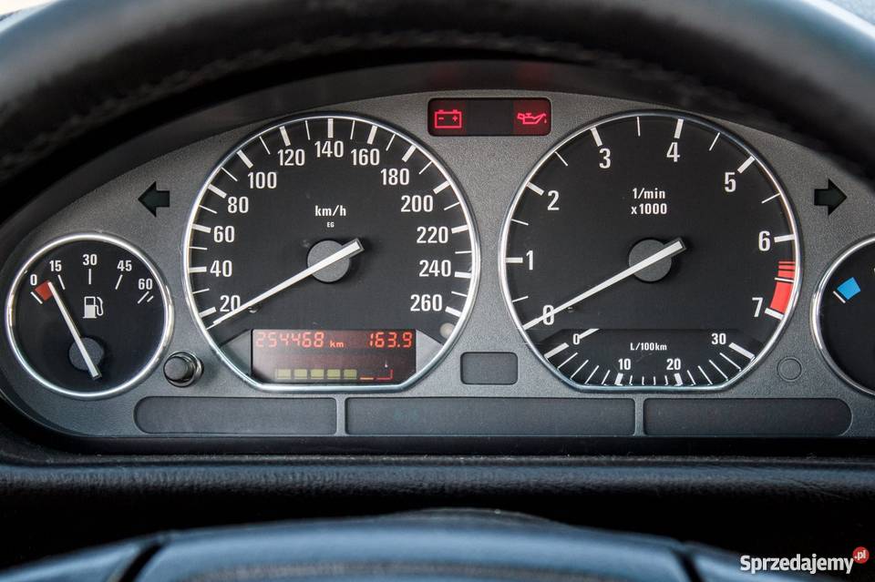 BMW e36 320I Coupe Mpakiet w rzadkim kolorze Seria 3 Krosno