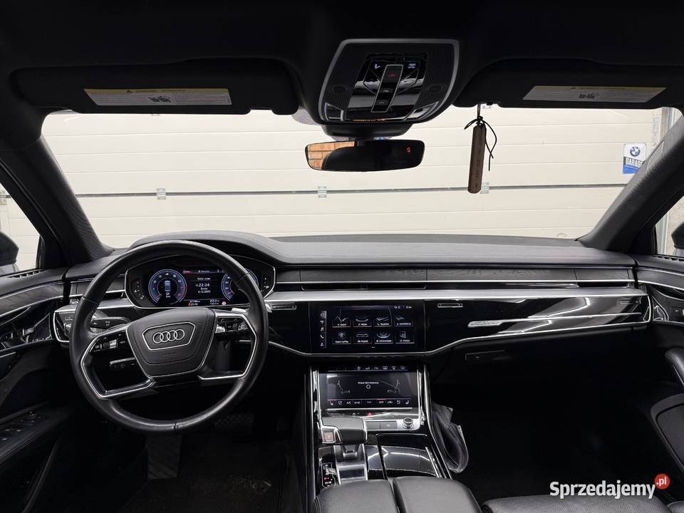Audi A8L 60TFSI V8 460 MHEV Słupsk