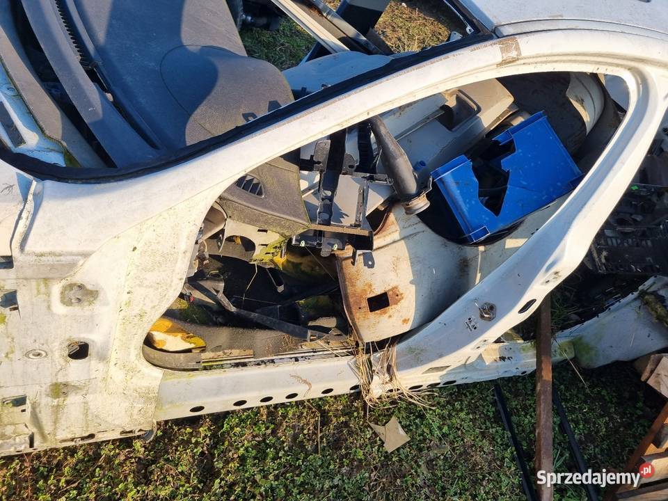 Jaguar XF X250 Sedan Zderzak Tył Ćwiartka Prawa Skawina