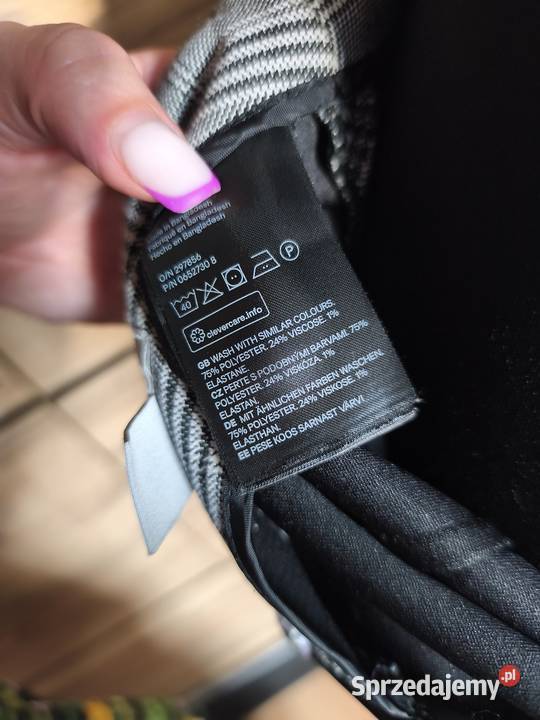 Spódnica prosta do kolan w kratę pepitke HM