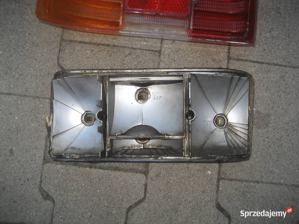 mercedes 114 115 w114 lampa tył prawa Lampy tylne Rakoniewice sprzedam