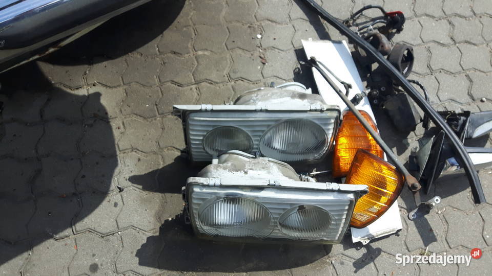 Reflektor lampa przednia Mercedes w123 L R lampy przednie Bytów sprzedam