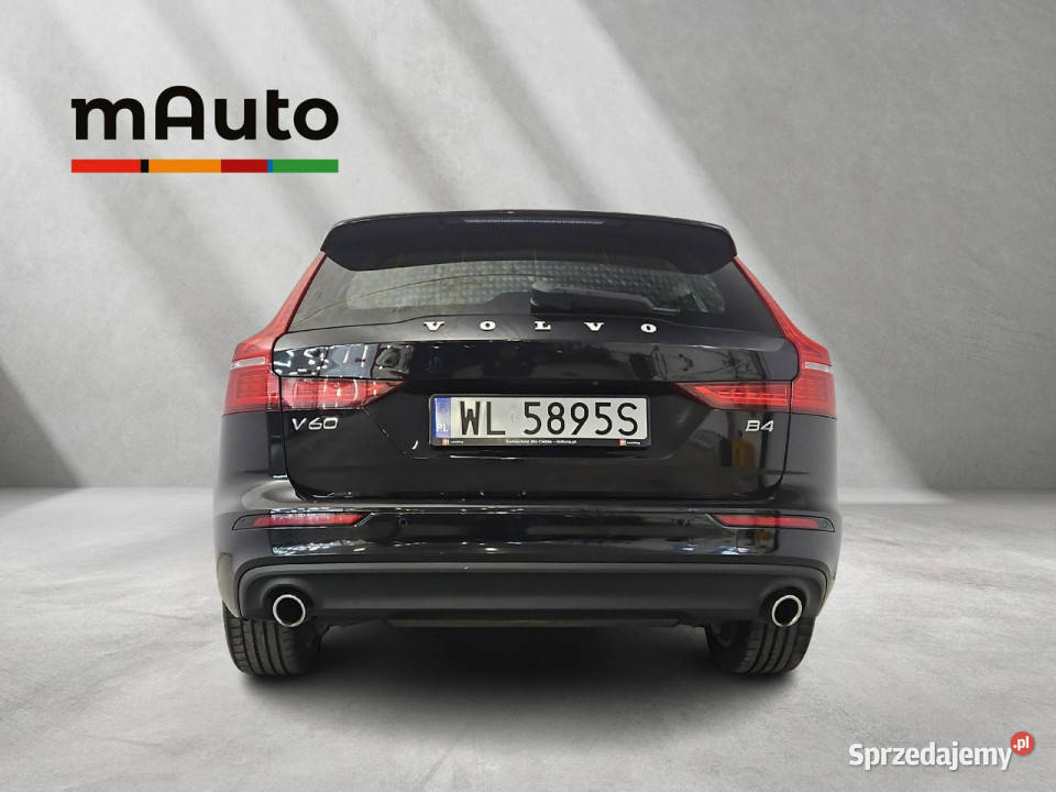 Volvo V60 B4 D Momentum Z Polskiego Salonu Warszawa sprzedam