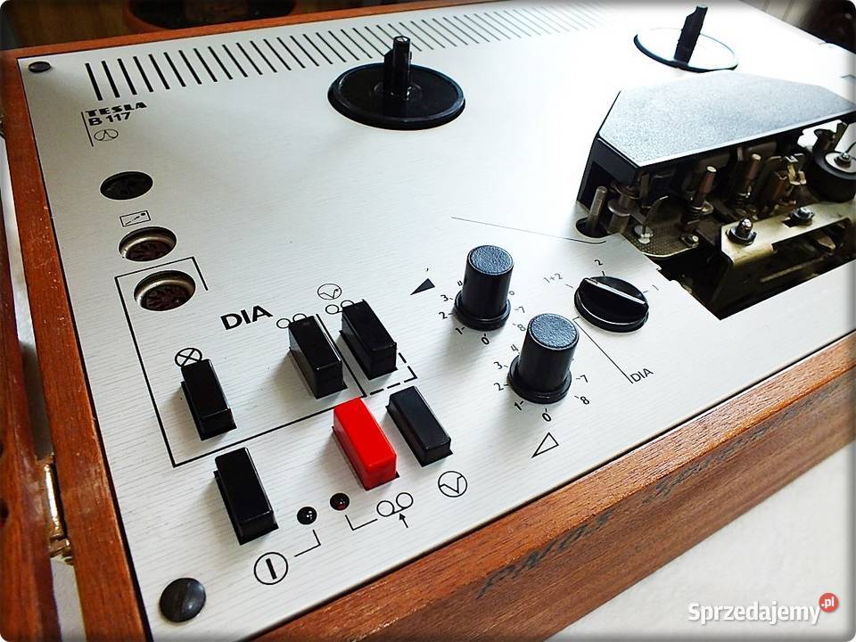 Stary magnetofon szpulowy TESLA B117 Sprzęt Żary