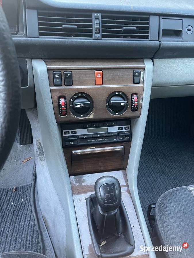 Mercedes W 124 260 E Łosiów