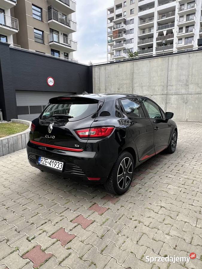 Renault Clio IV 09 TCE 2012r Hatchback benzyna Rzeszów