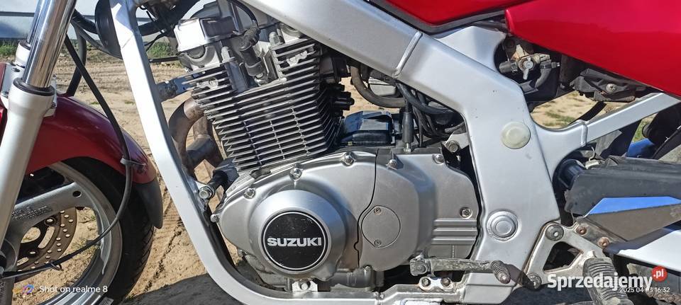 Motocykl Suzuki Rok produkcji 1995 Tarnowskie Góry sprzedam