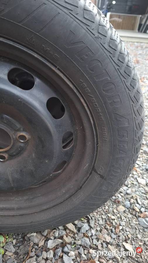 Ford 4x108 195 60 r 15 goodyear zimowe zima Jarosław