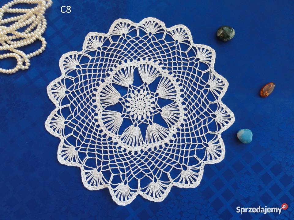 Serwetki białe szydełkowe na szydełku 3034 Lublin