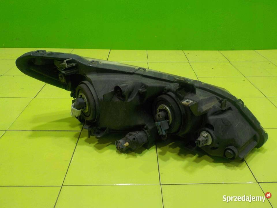 HONDA CIVIC VIII 10r SEDAN lampa lewa przod Suków sprzedam