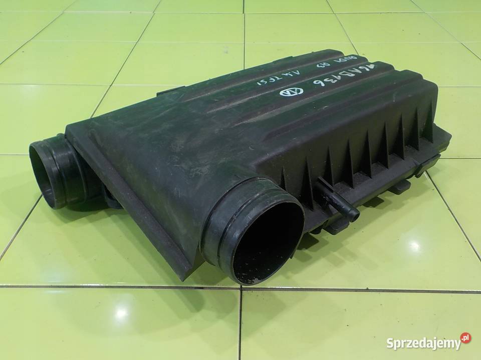 AUDI A3 8V III 14r HB 5D obudowa filtra Suków sprzedam