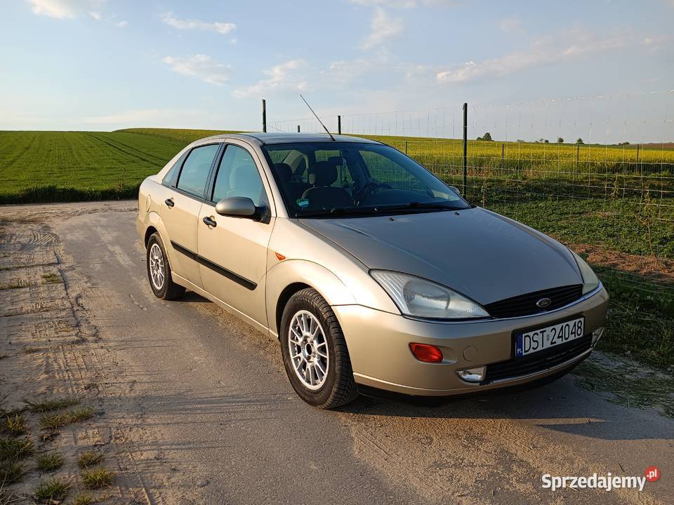 Ford Focus Mk1 18 16v wersja GHIA Zarejestrowany w Polsce Kazanów sprzedam