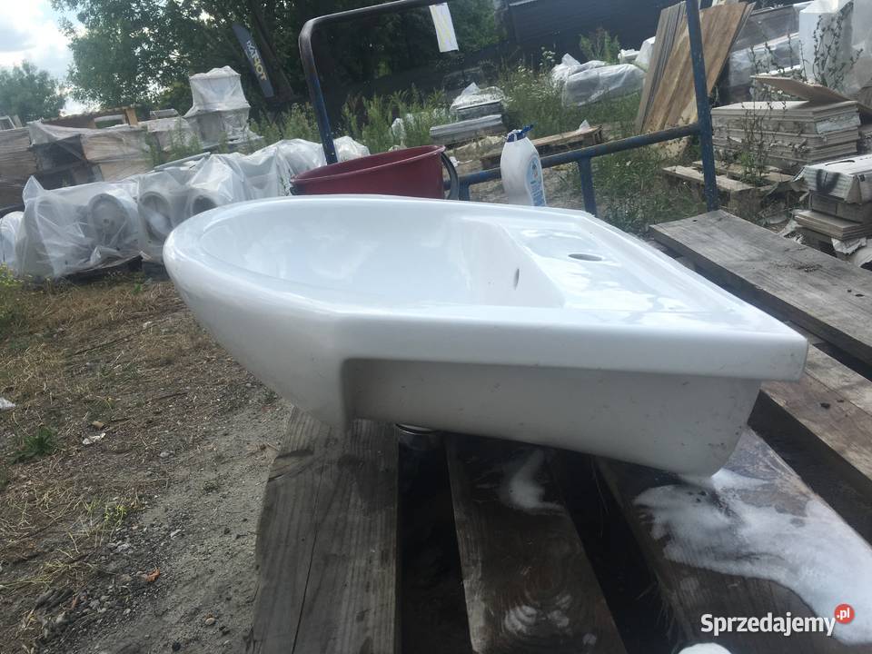 Umywalka wisząca 60x48 firmy KOŁO Umywalki