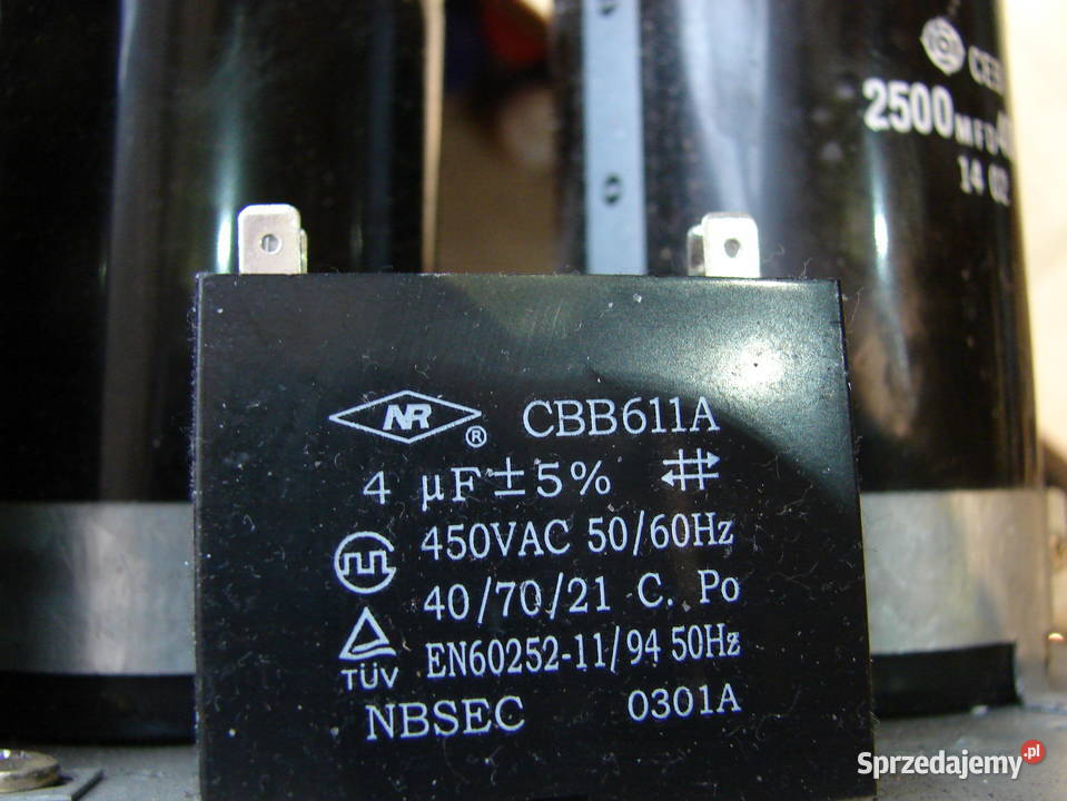 Kondensator elektrolityczny 2500uF 400V DC 100uF Części i akcesoria Starogard Gdański