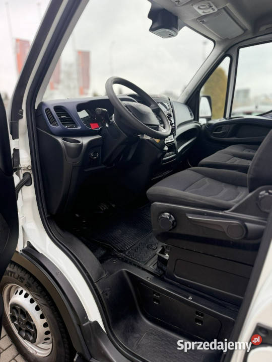 Iveco Daily 35S12 23 35120 L3H2 HiMatic 12M3VAT1 Radom