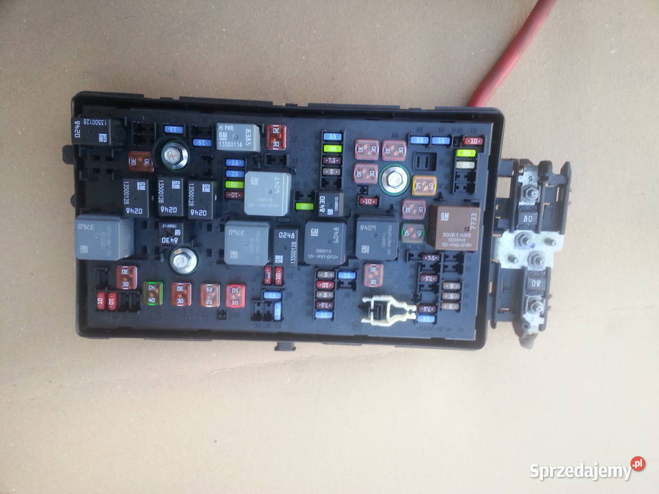 skrzynka bezpieczników 13345497 Brzeziny sprzedam
