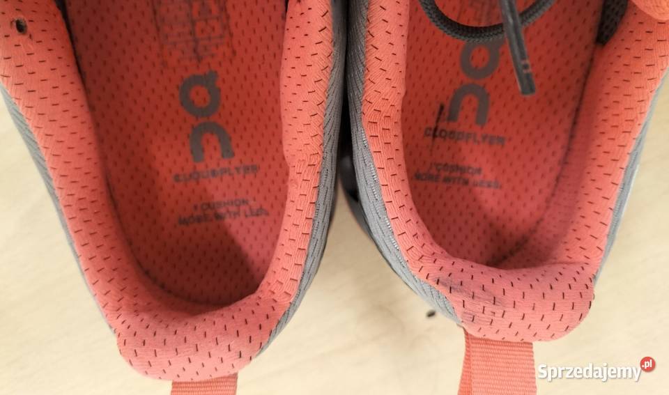 Buty damskie Do biegania On Cloud 42 Wałbrzych sprzedam