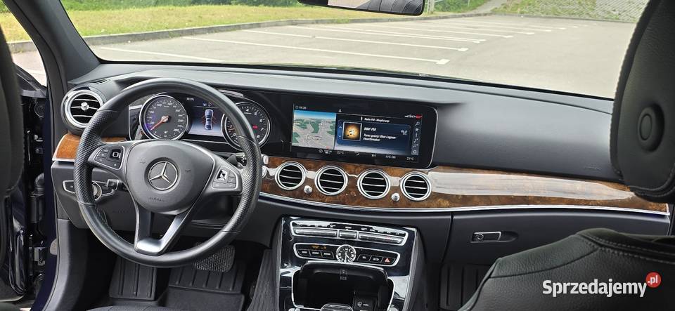 Mercedes E 300 4MATIC 2017 Rok produkcji 2017 małopolskie Wadowice