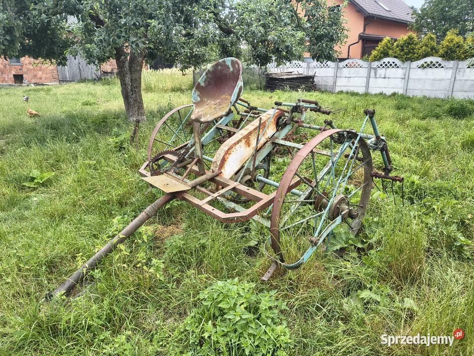 Przegrabiarka przetrząsarka gwiazdowa widłowa Maszyny rolnicze