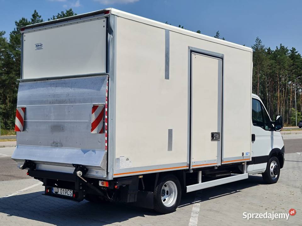 Iveco Daily 35C15 KONTENER 8 Palet WINDA 750 na Daleszyce