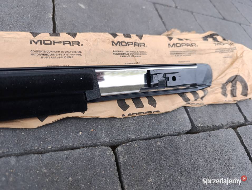 Chrysler 300C listwa ozdobna drzwi Wejherowo