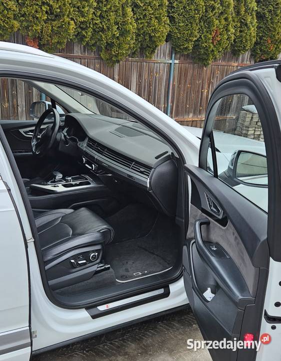 Sprzedam Audi Q7 30 TDI 7 os 272 160 2015r nieuszkodzony Audi sprzedam