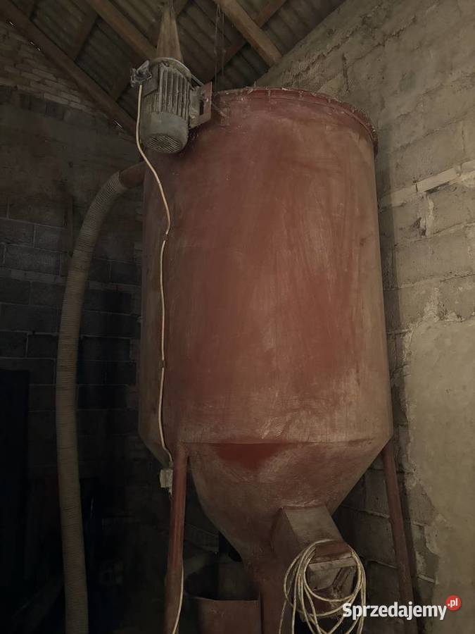 Sprzedam mieszalnik 15t ze srutownikiem mazowieckie Robertów