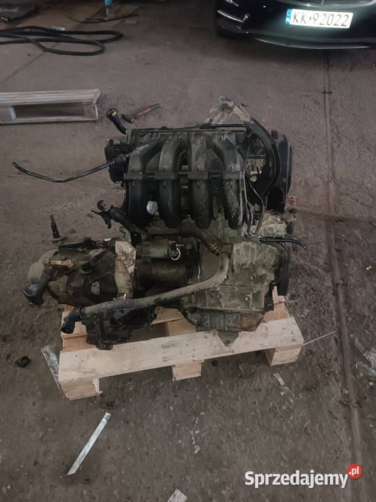 Silnik 14 razem ze skrzynia biegow citroen