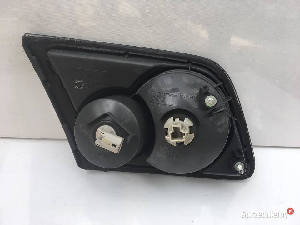 MAZDA 6 PRAWA LAMPA W KLAPĘ SEDAN Ostroróg