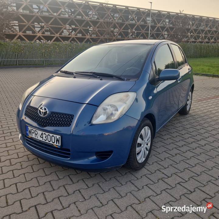Toyota Yaris CD Pruszków