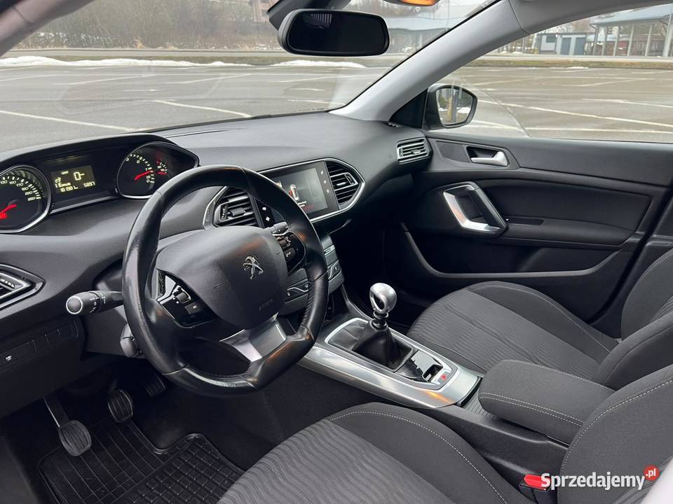 Peugeot 308 kombi 20 diesel 150 Navi kamera Tarnów