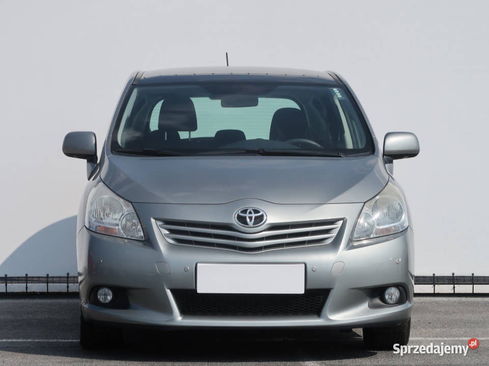 Toyota Verso 20 D4D manualna Verso Lublin