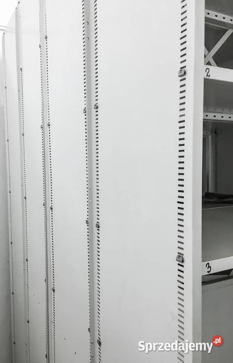 System reagłów przesuwnych z podłogą techniczną Częstochowa