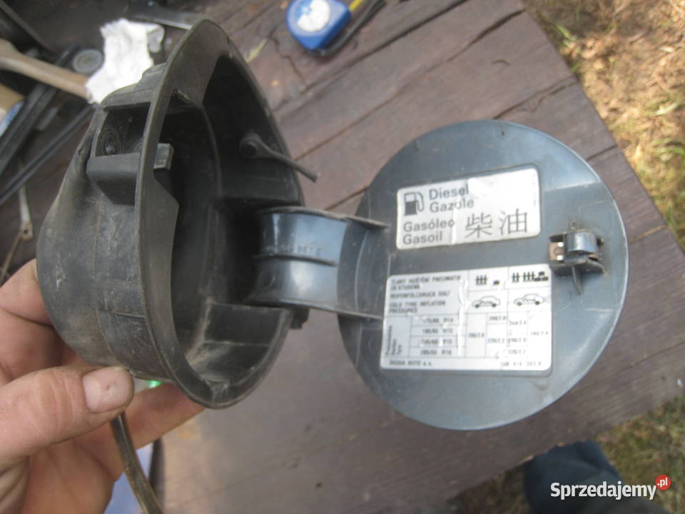 klapka wlewu paliwa grafitowa Skoda Octavia I Kraków