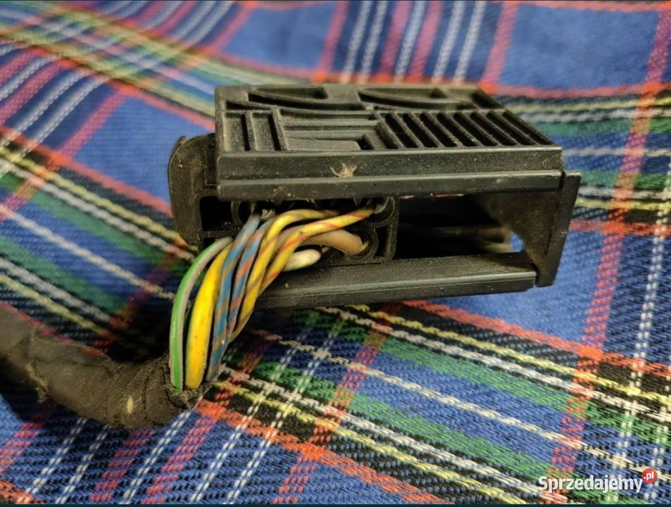 Kostka lampy przód przedniej BMW E38 śląskie Żory