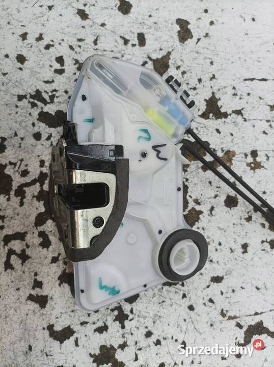 ZAMEK DRZWI PRAWY PRZÓD PRAWY PRZÓD E16 E17 E18