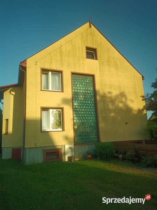 Dom 154 m z budynkiem gospodarczym 134 m działka Czarne
