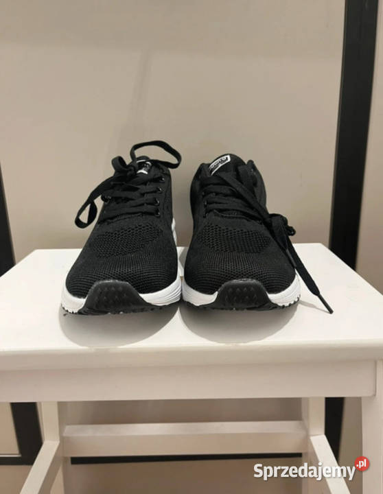 Białoczarne buty sportowe do biegania letnie 27cm łódzkie