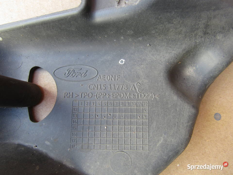 CHLAPACZE TYLNE OSŁONA PRAWA FORD ECOSPORT II Mysłaków