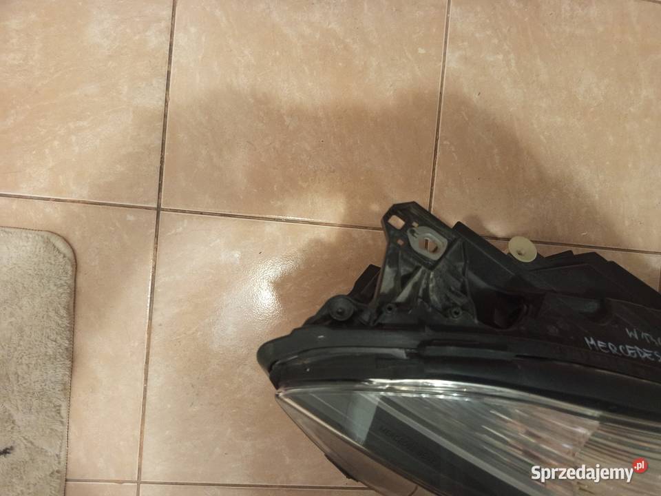 Reflektor prawy Mercedes a klasa w 176 orginalny Lampy przednie Rzeszów