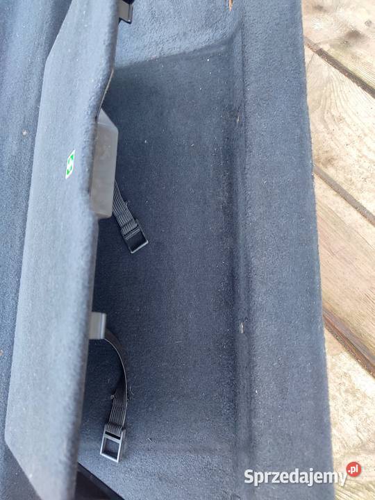 TYLNA PÓŁKA CZARNA MERCEDES W124 SEDAN sprzedam