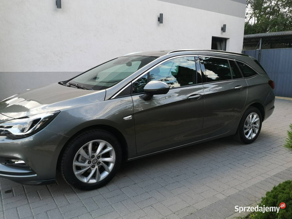 Opel Astra 14 T150 Klimatr Nawi Kamera Radar Alu Zarejestrowany w Polsce Strzegom