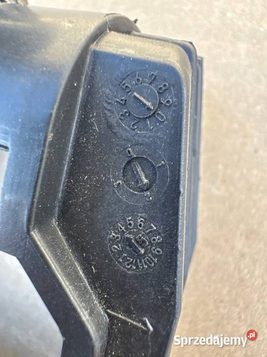 MERCEDES W204 wspornik skraplacza klimatyzacji podkarpackie Pilzno sprzedam