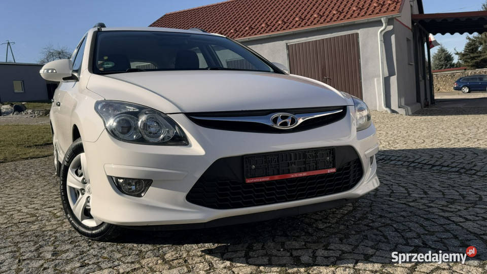 Hyundai i30 14 BENZ 110 Lift 2012 Przebieg 4/5 sprzedam