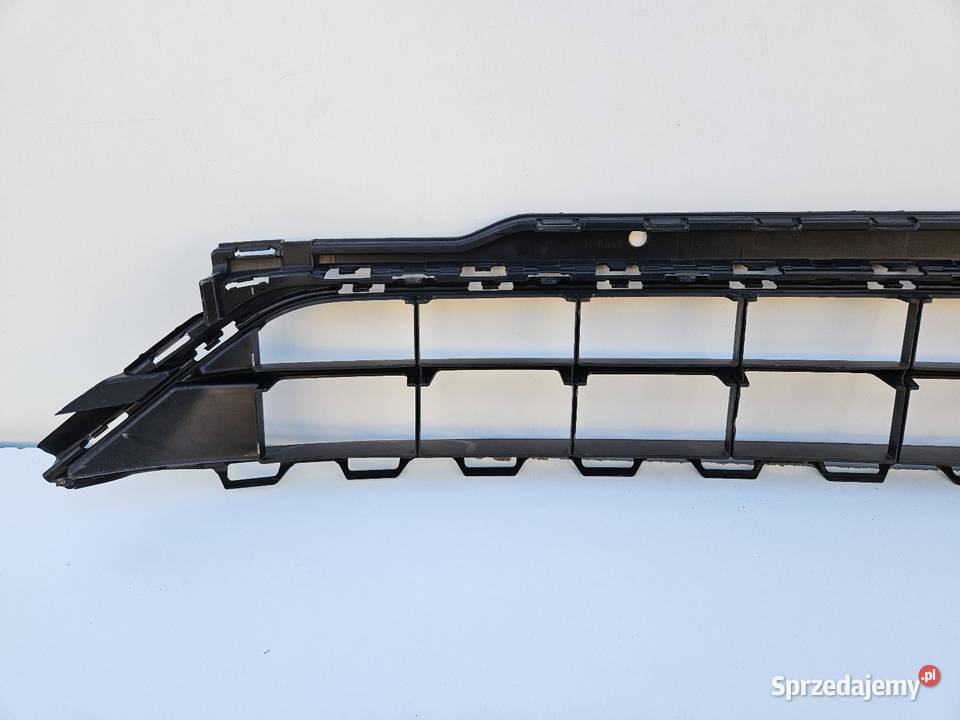 VW TROC RLINE LIFT KRATKA ŚRODKOWA ZDERZAKA