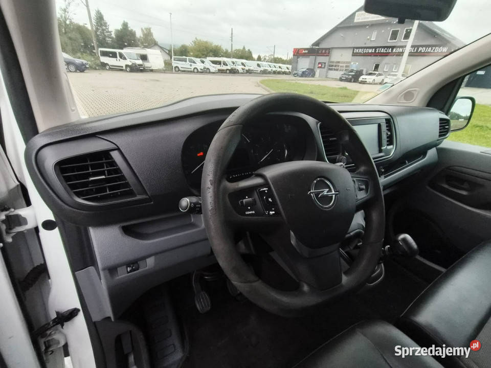 Opel Vivaro LONG L2H1 20 diesel 150 uszkodzony Samochody dostawcze sprzedam