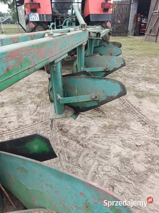 Sprzedam pług Łazińsk Drugi